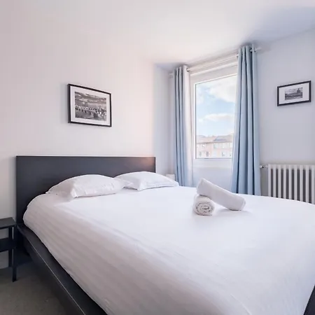 Apartahotel Blue Light - Jolie Sur Les Ramblas Toulouse